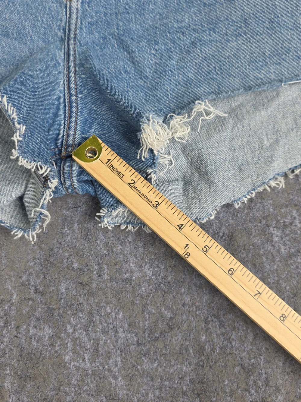 Abercrombie & Fitch Curve Love The Mom Short High Rise Distressed Denim 20